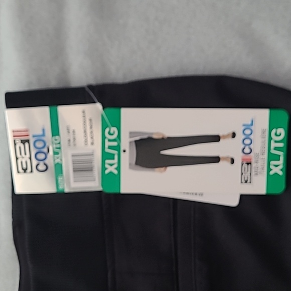 32° Cool Mid Rise ankle pant black - Picture 6 of 6